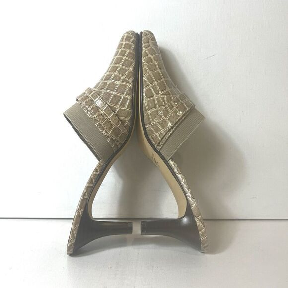 Jessica London Womens Sz 8M Mule Heels Slip On Glossy Beige Studded Faux Leather - Picture 6 of 8